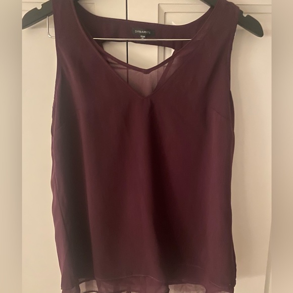 Dynamite burgundy sleeveless top. XS - Picture 2 of 5